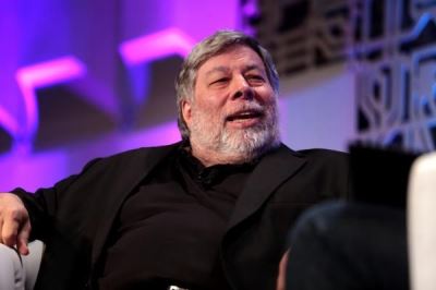 Steve Wozniak's Blockchain Venture Lists Cryptocurrency Token, Reaches $950M In 13 Minutes